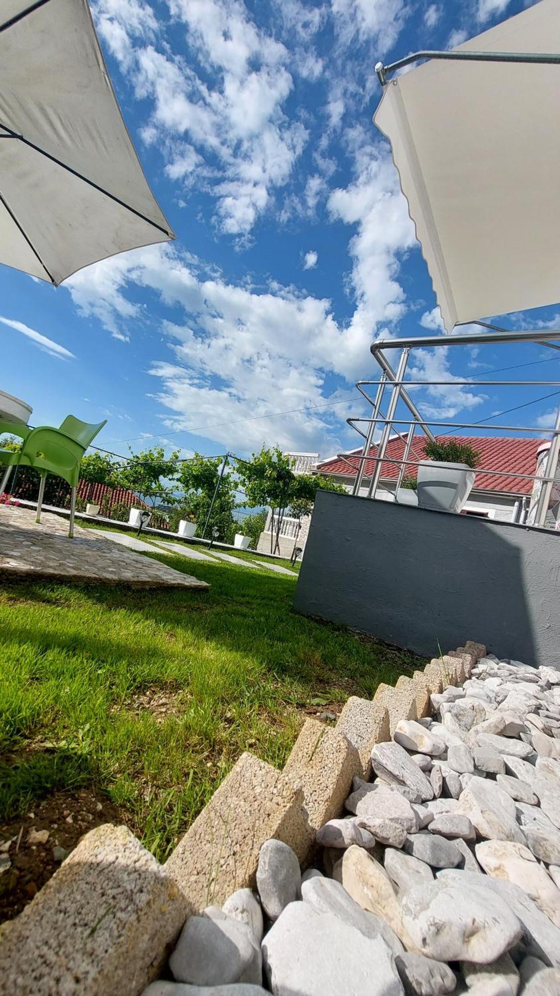 Hotel R&R Gesthouse Široka Exterior foto